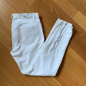 Blank NYC white skinny jeans back leg zip 28
